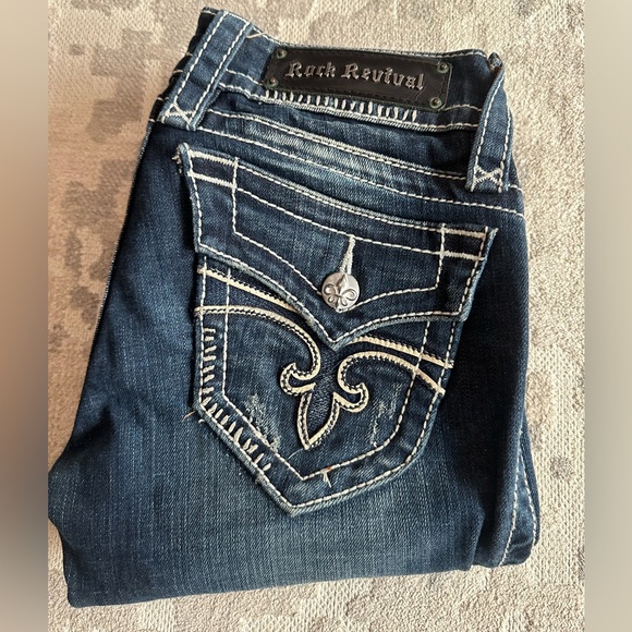 Rock Revival, Jen Skinny - Picture 1 of 3